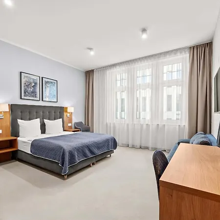 Brassel Hotel apartamentowy 4*