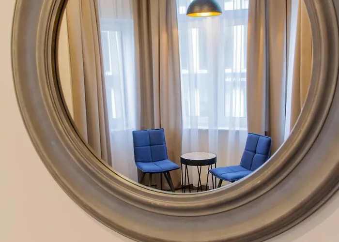 Brassel Aparthotel 4*